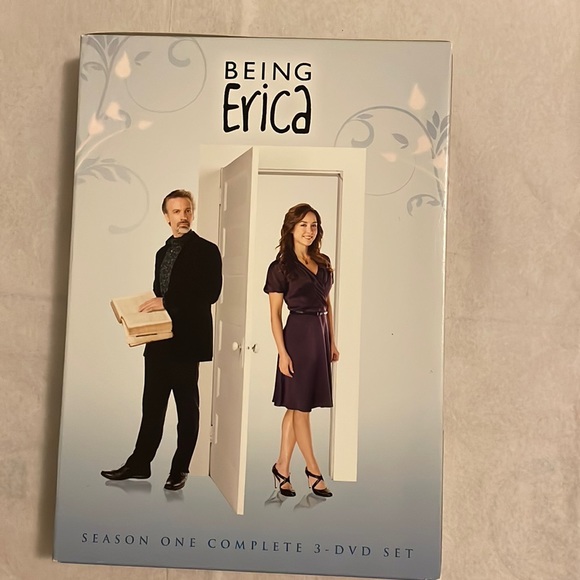 Being Erica The Complete Season One DVD, 3 Discs, Canadian CBC Series, season 1 - Picture 2 of 4